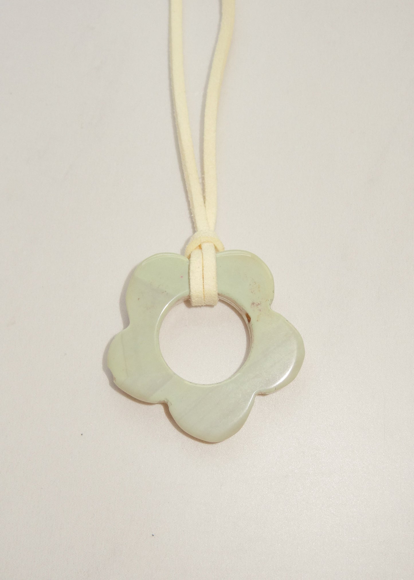 Collar Flower Blanco