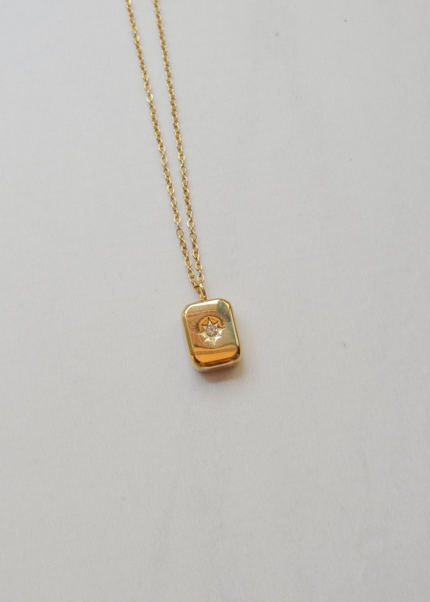 Collar Aura Cuadrado
