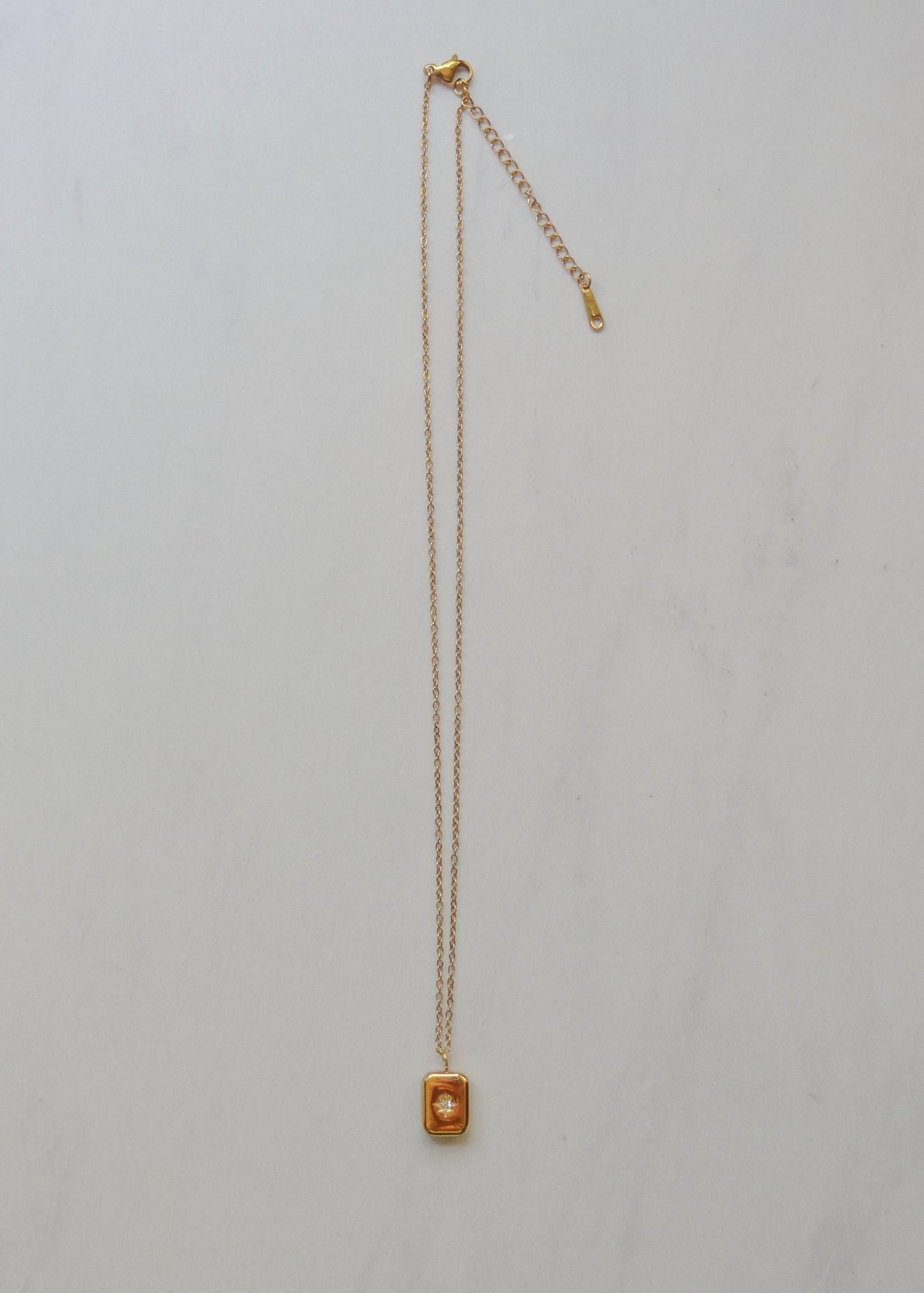 Collar Aura Cuadrado