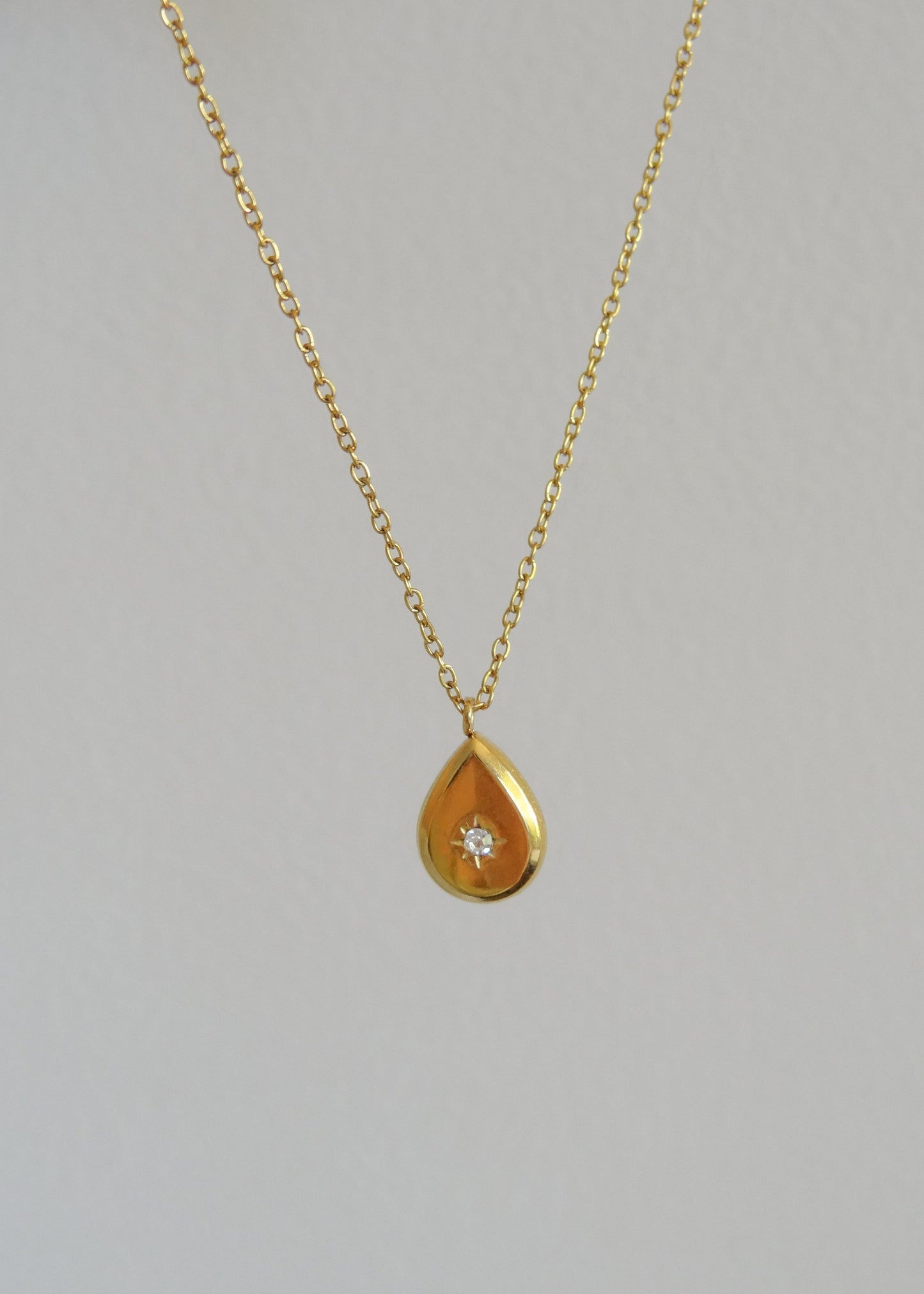 Collar Aura Gota