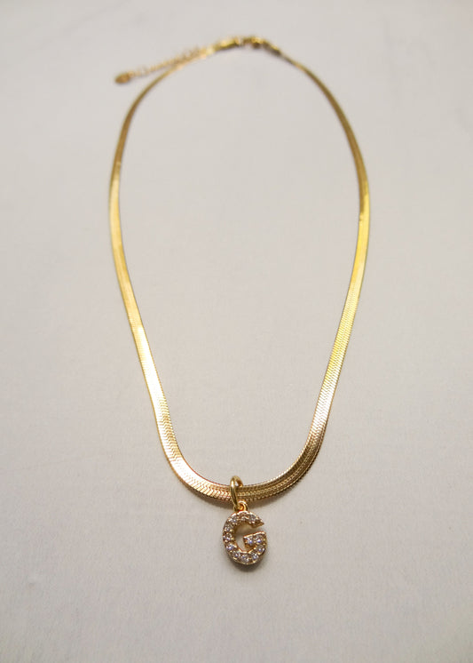 Collar Letter G