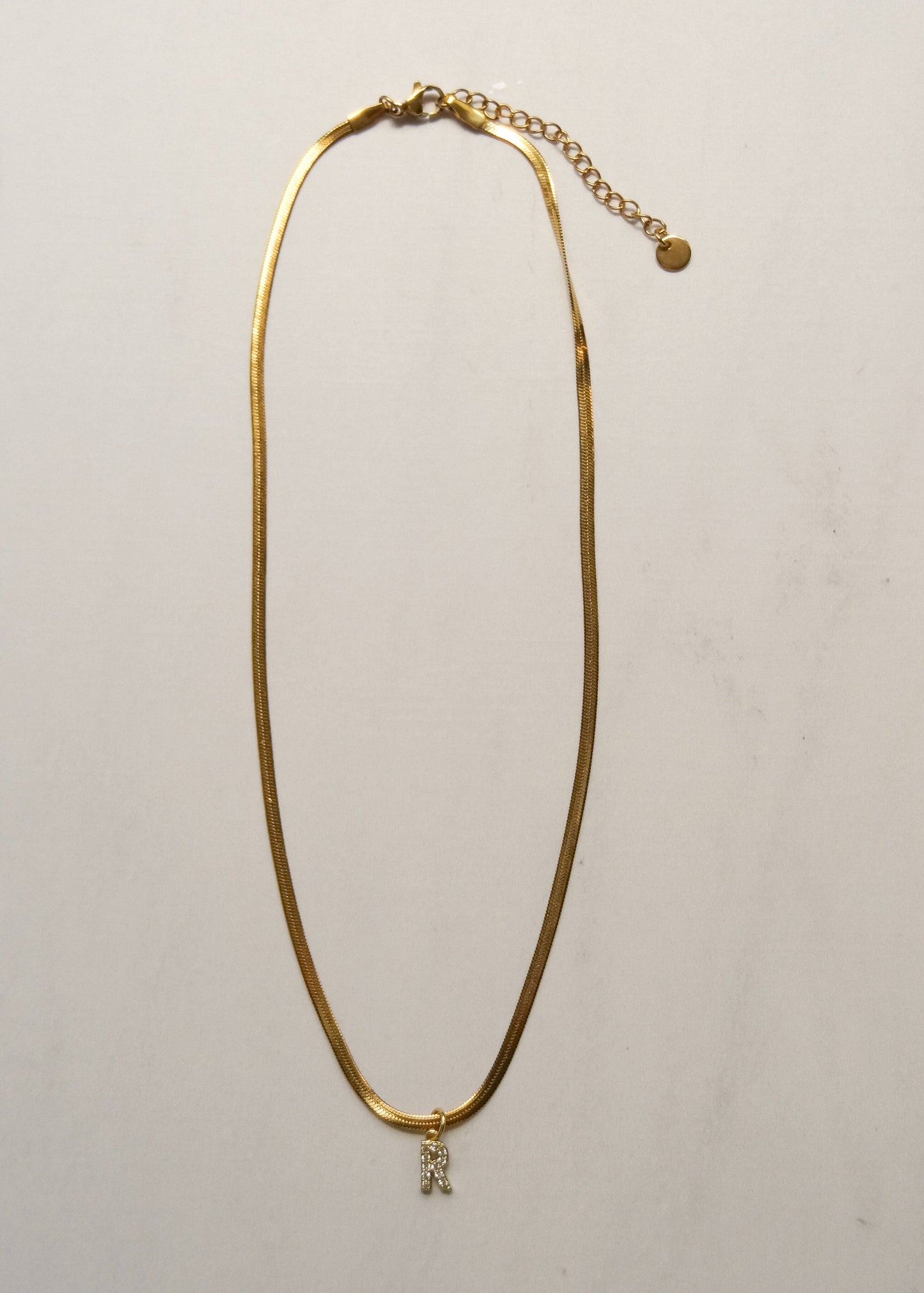 Collar Letter R