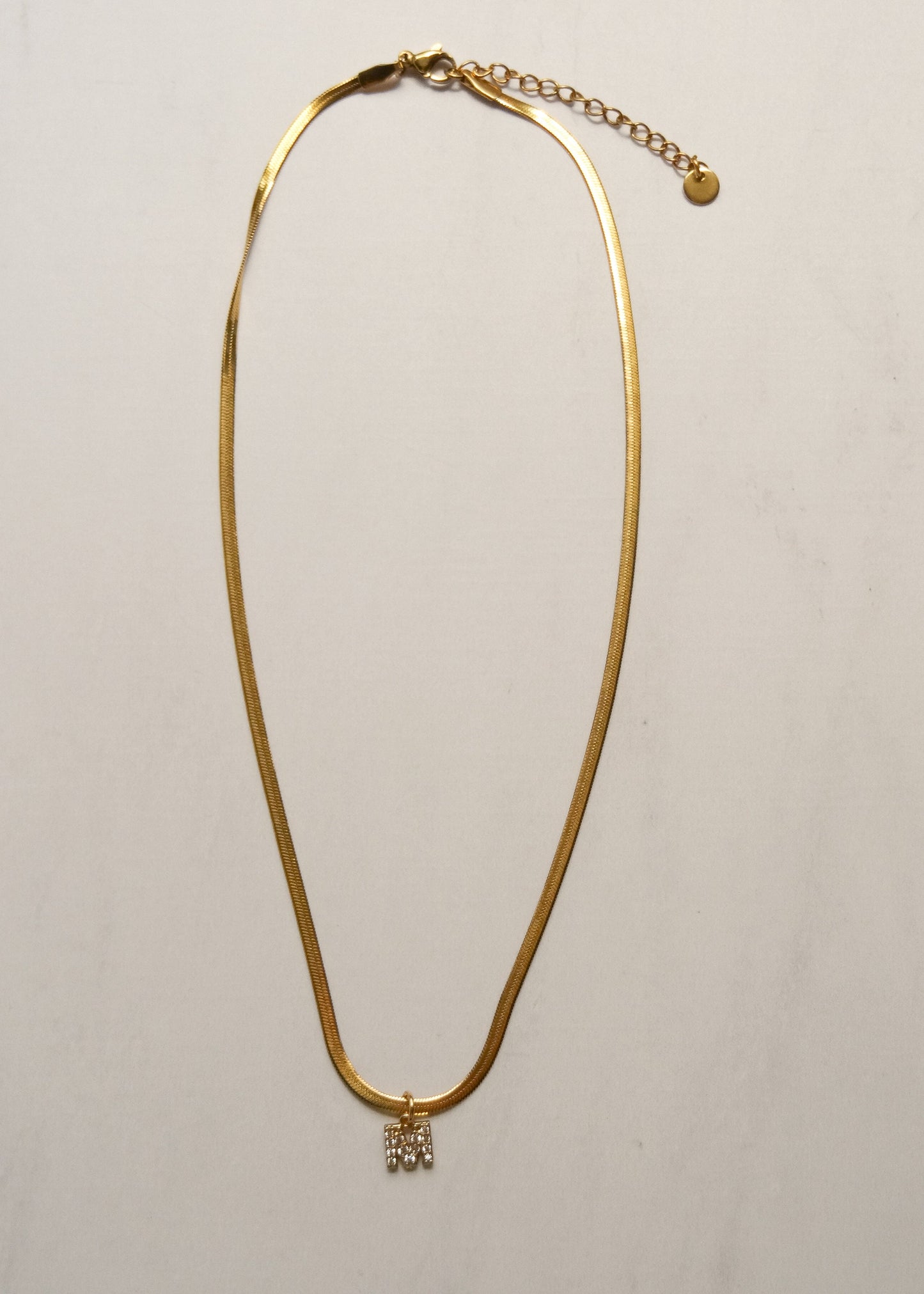 Collar Letter M