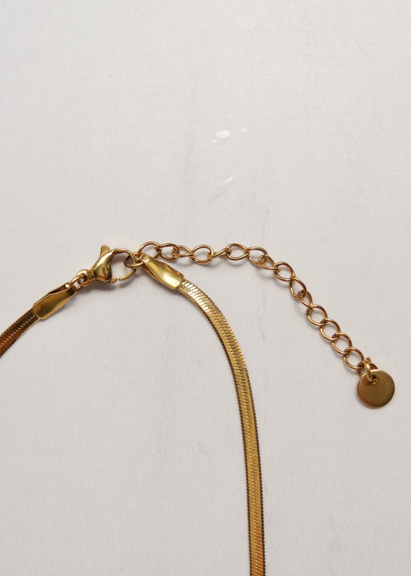 Collar Letter M